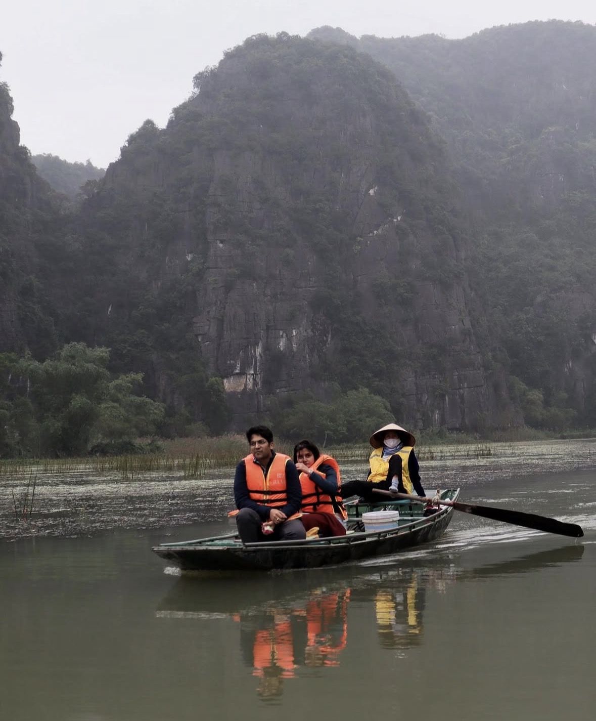Ninh Binh Daily Tour: Hoa Lu - Tam Coc boat trip and Bike
